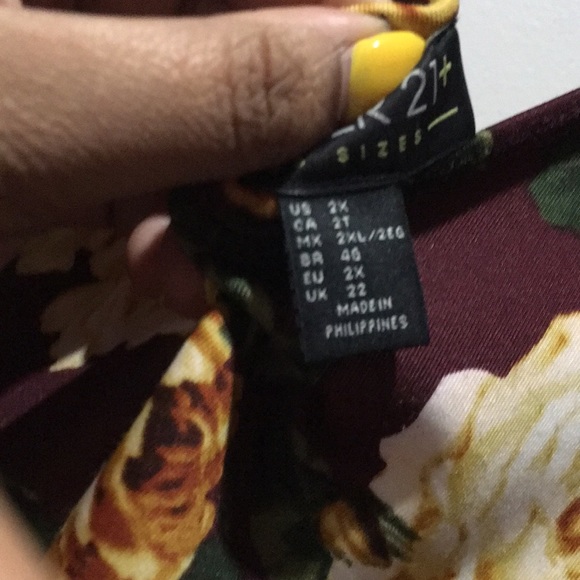 Forever 21 Floral Dress- Never Worn - Picture 2 of 2